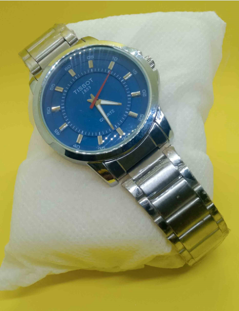 টিসোট কোয়ার্টজ ওয়াচ